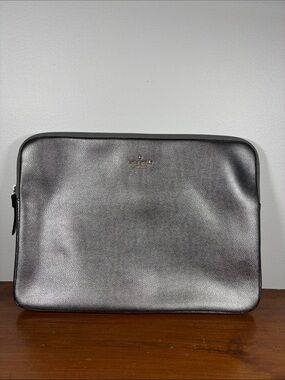 Kate Spade New York Metallic Silver Pebbled Leather Laptop Sleeve Bag